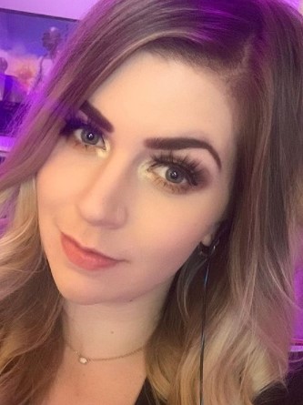 Taryn gaming setup